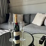 Apartamento Spodek & Icc 8 - Self Check-in, Free Parking, Wi-fi ,faktura Vat Katowice