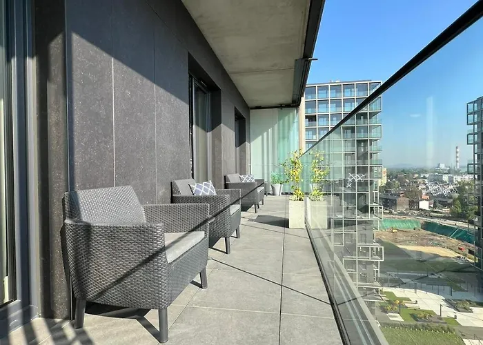 Spodek & Icc 8 - Self Check-in, Free Parking, Wi-fi ,faktura Vat *